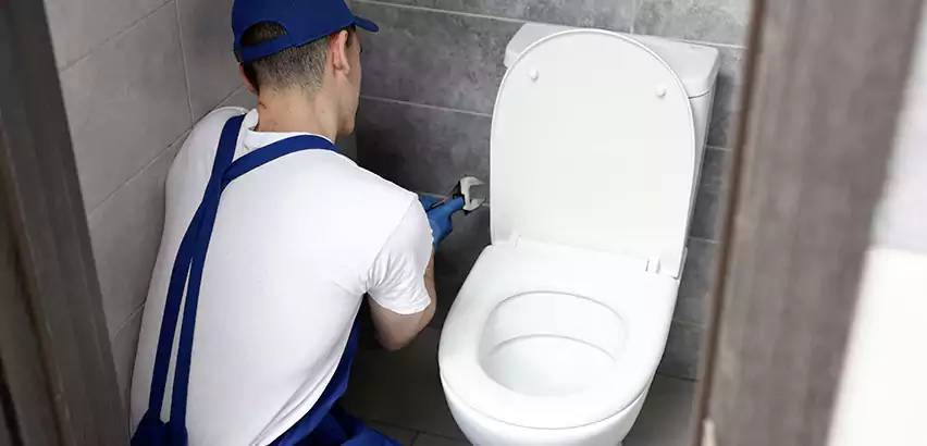 Toilet Lid Replacement in Boynton Beach